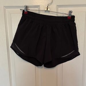 Lululemon Hotty Hot 2” Shorts